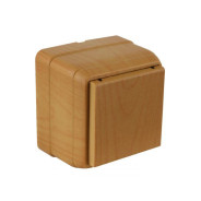 Розетка 1-ая (открытая, с/з, с крышкой) дуб, BRON (16 A, 250 V, IP 20)  21601100258...MUTLUSAN 21 601 100 258