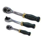 Трещотка реверсивная усиленная изогнутая с резиновой ручкой 1/2 (72зуб.)  ...Rock FORCE RF-802422