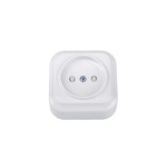 Розетка белая одноместная штепсельная открытой установки со шторками  ...BYLECTRICA РА16-0105