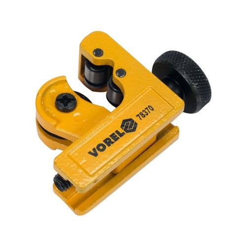 Труборез для труб из PVC, PP, PU, PE, SS, Al, Cu 3-22мм VOREL 78370