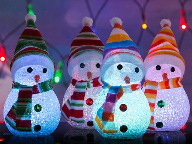 Фигура светодиодная "Снеговик" 17см, RGB (Снеговики в коробке разного цвета) ... NINGBO JIA SHE TRADING CO.,LTD. (Китай) 513-018