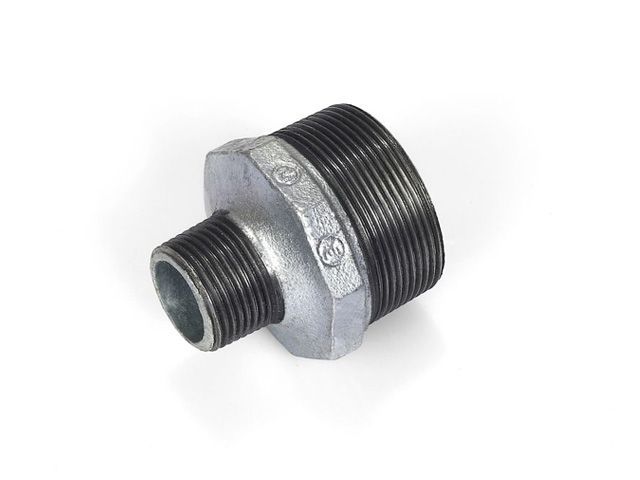 Ниппель ред. 3/4" х 1/2" нар.-нар. оцинкованн.  AV Engineering AVEC500003412