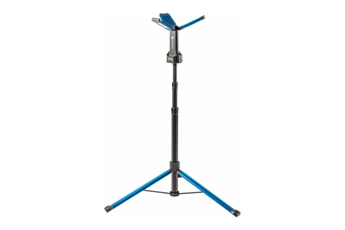 Прожектор аккумуляторный светодиодный раскладной 7000lm со штативом HOEGERT HT1E450