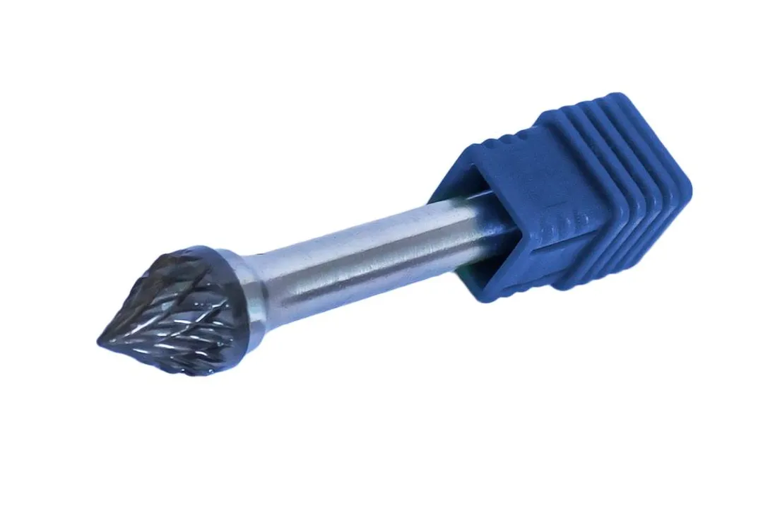 Шарошка коническая "пика" вытянутая  по металлу(? 6mm,? хвостовика 6mm), в пластиковом фут...Forsage F-617J0605