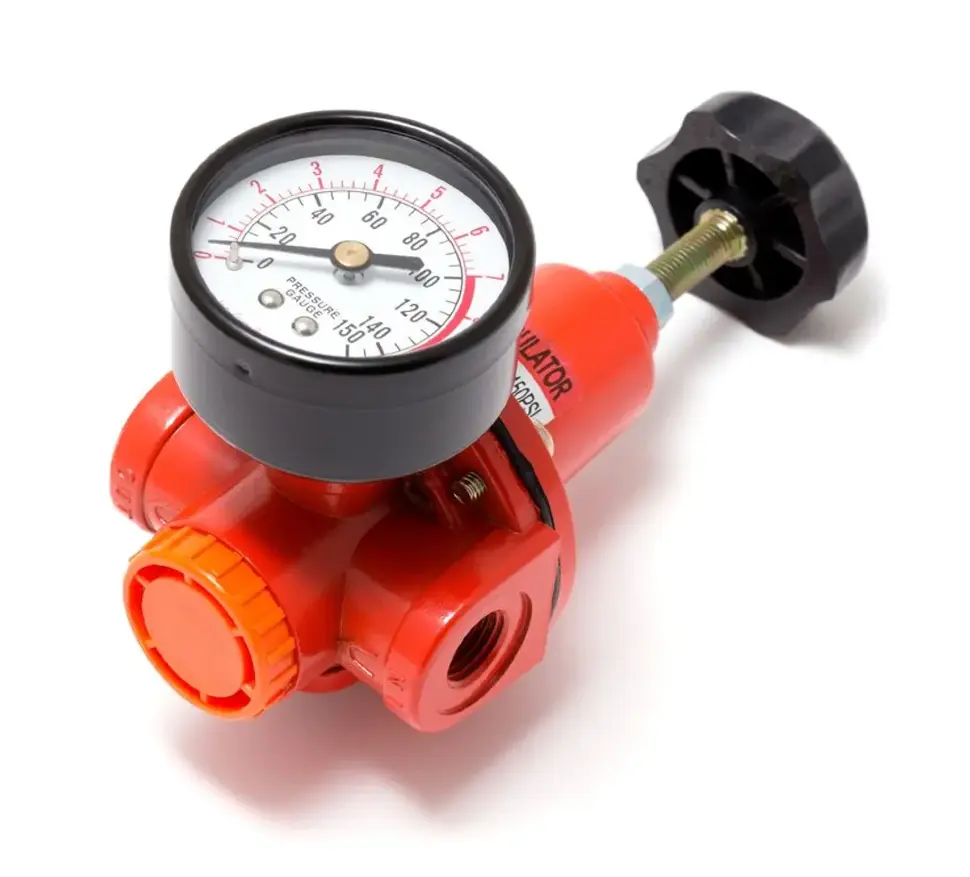 Регулятор давления с индикатором 1/4" (2200л/мин, 5-60°C, max входное/выходное давление: 15/10bar) RockFORCE RF-1221