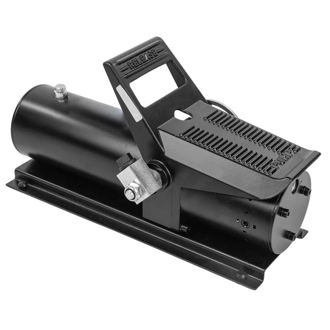 Насос пневмогидравлический ножной 0.69л  Rock FORCE RF-TRA3401 BIG