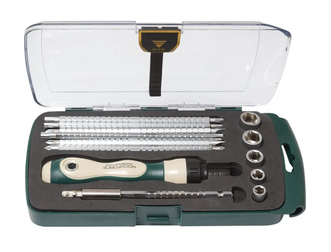 Отвертка реверсивная телескопич-я переставная 2в1с набором бит и головок13пр.(PH1xSL5,PH2xSL6,PZ1xPZ2,T20xT27,T30xT40,Н4хН5,7,8,10,12,13мм,L190-285мм) RockFORCE RF-2133