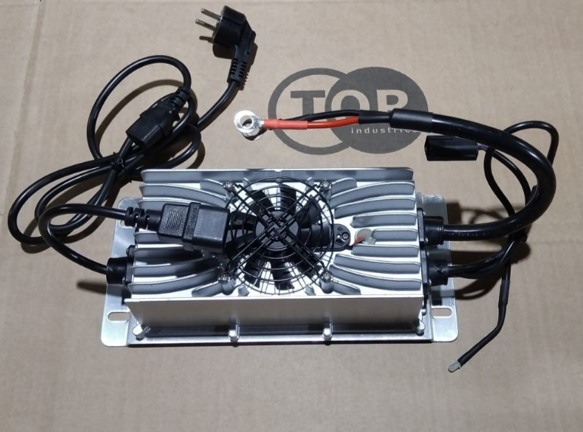 Зарядное устройство для штабелёров CDD10R-E/CDD12R-E 24V/25A Li-ion (Charger), шт TOR 1019016