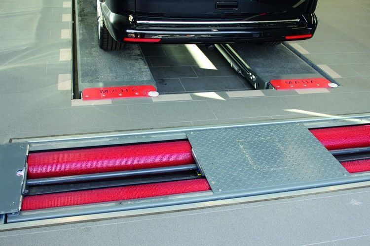 Тормозной стенд MBT 3250 EUROSYSTEM с допустимой нагрузкой на ось до 8 т MAHA MBT 3250