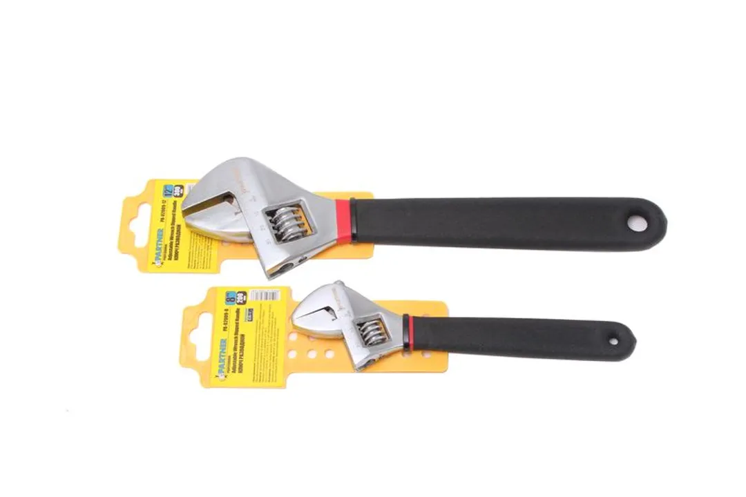 Ключ разводной с противоскользящей рукояткой CR-V 12''-300мм, на пластиковом держателе  ...Partner PA-02009-12