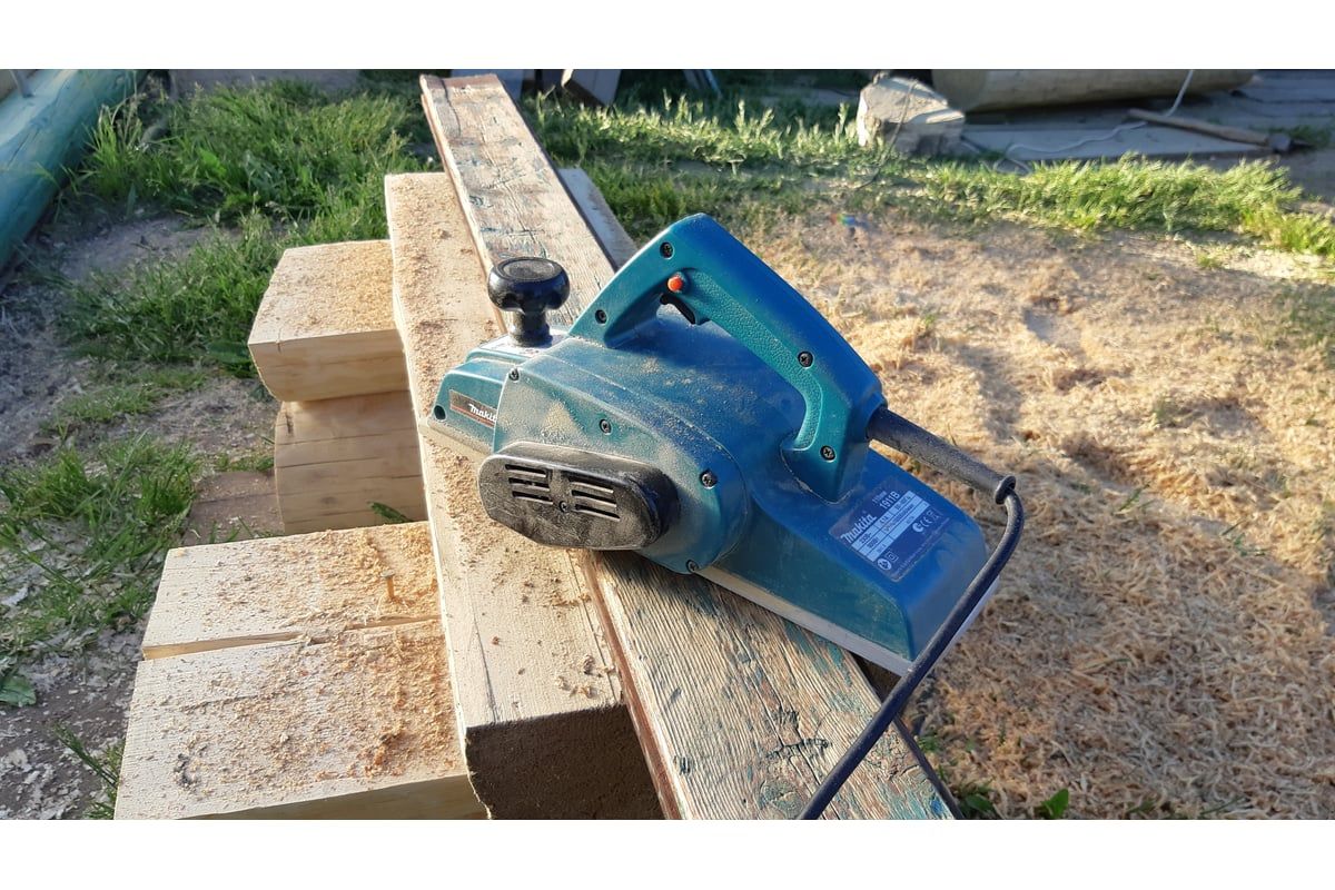 Рубанок , 900 Вт , 16000  об.мин, шир. 110 мм, 1911В MAKITA 1911B