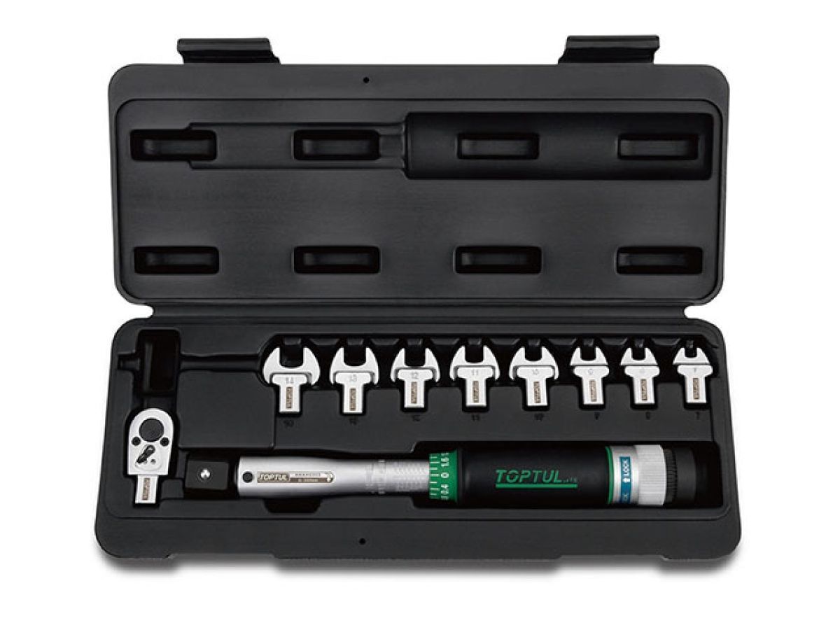 Ключ динамометрический 3/8" 6-30 Н/м + рожковые насадки 7-14мм Toptul GAAI1001