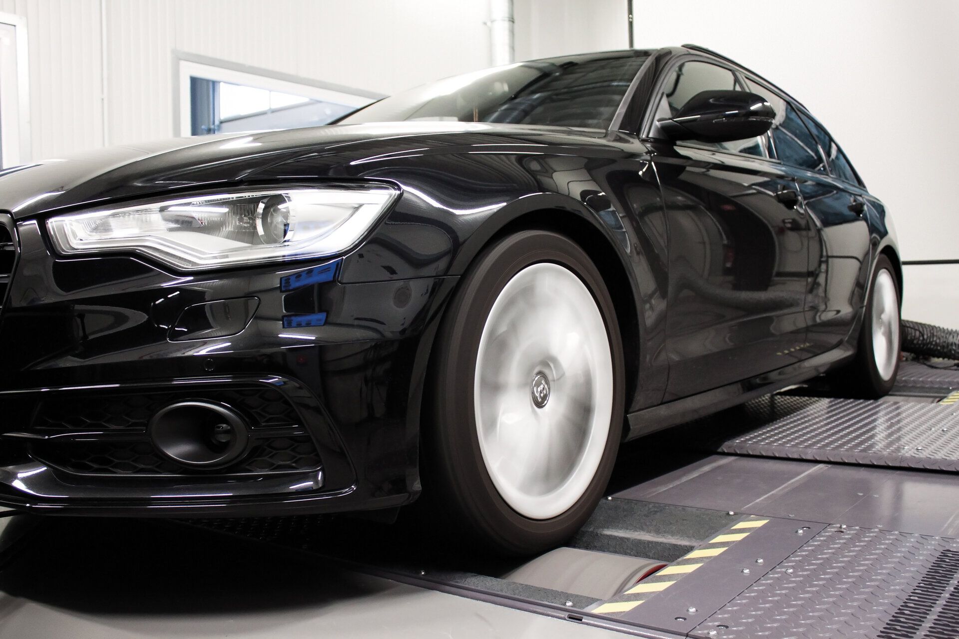 Однороликовый динамометр  MAHA MSR 500/3 CAR 4WD