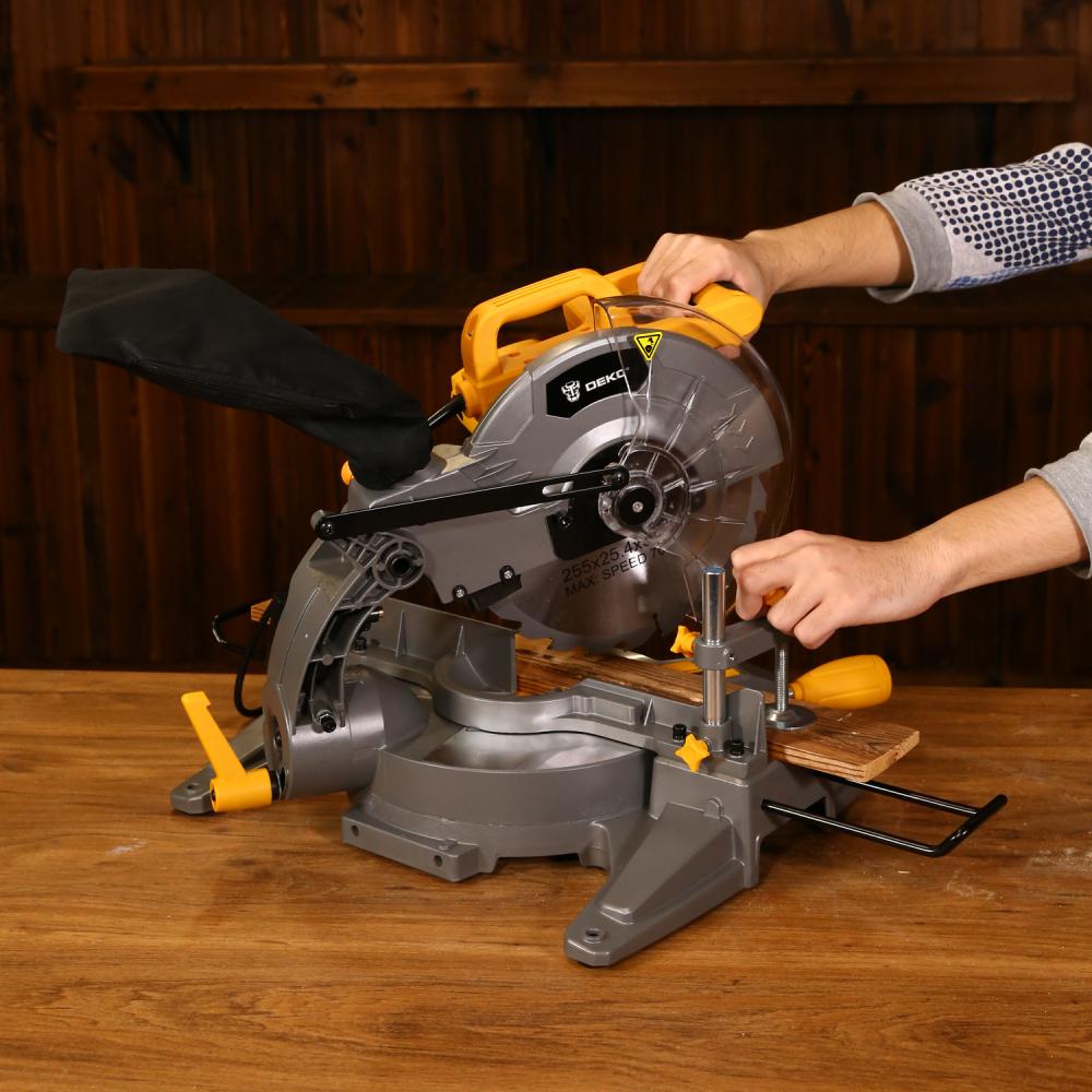 Пила торцовочная, 2000Вт, 255х25.4мм, DEKO DKMS2000-255 Laser