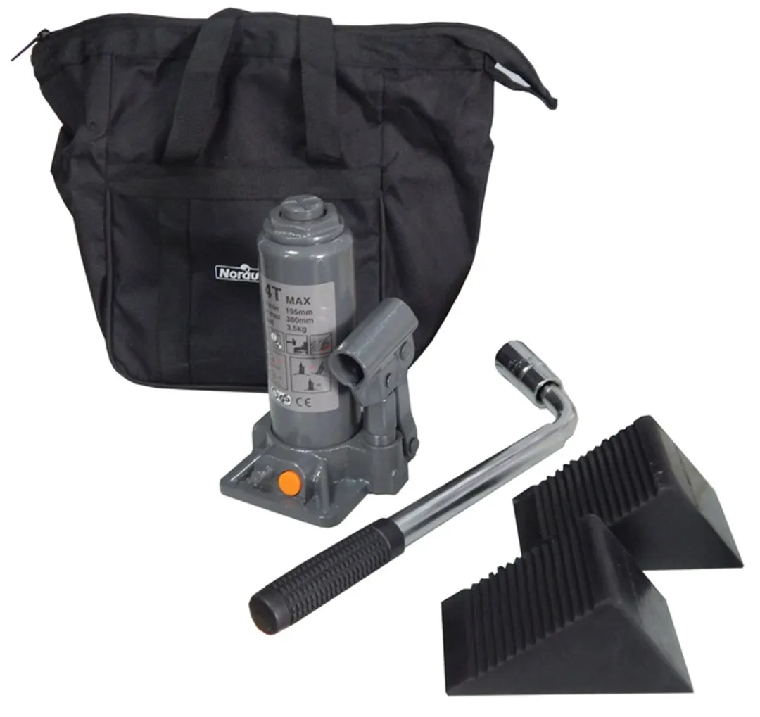 Домкрат бутылочный 4т с клапаном(подхват-195мм, подъем-380мм, ход штока-130мм, ход выкручиваемого винта-55мм),в комплекте с балонным ключом и упорами Forsage F-T90404-S(New)n