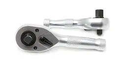 Трещотка реверсивная короткая двухсторонняя с накаткой 3/8''-1/2''(72зуб., L-130мм) RockFORCE ...