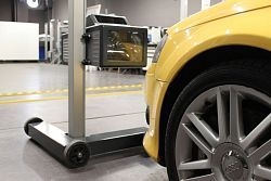 Прибор для проверки и регулировки света фар   